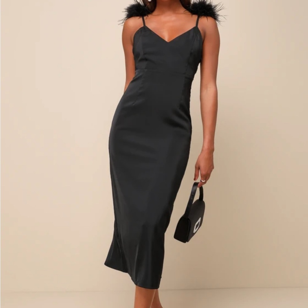 Lulu's Elegant Black Midi Dress with Feather‎ Accents